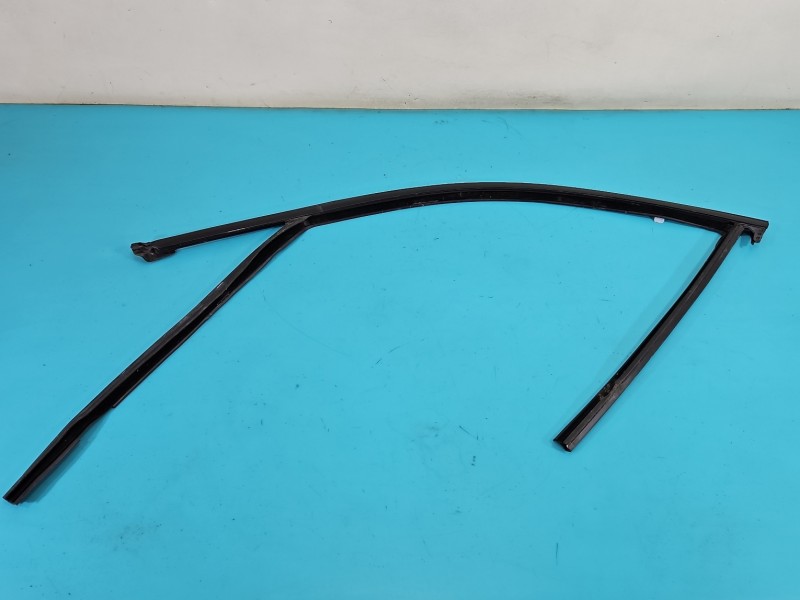 Uszczelka drzwi przód lewa BMW iX3 G08