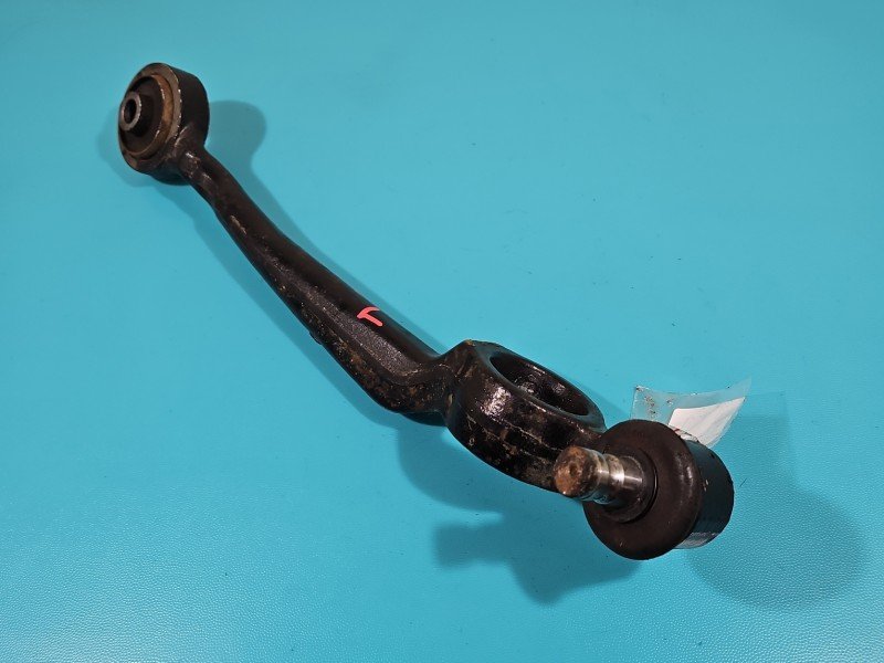 Wahacz przód lewy Audi 100 C4 przedni