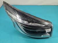 Reflektor prawy lampa przód Renault Trafic III EUROPA