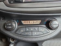 Konsola panel nawiewu Toyota Yaris III 75F206