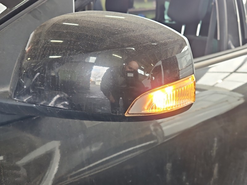 Lusterko lewe Renault Megane III czarny, elektryczny, Kod lakieru: NV676, składane elektrycznie, 10pin czarny NV676...