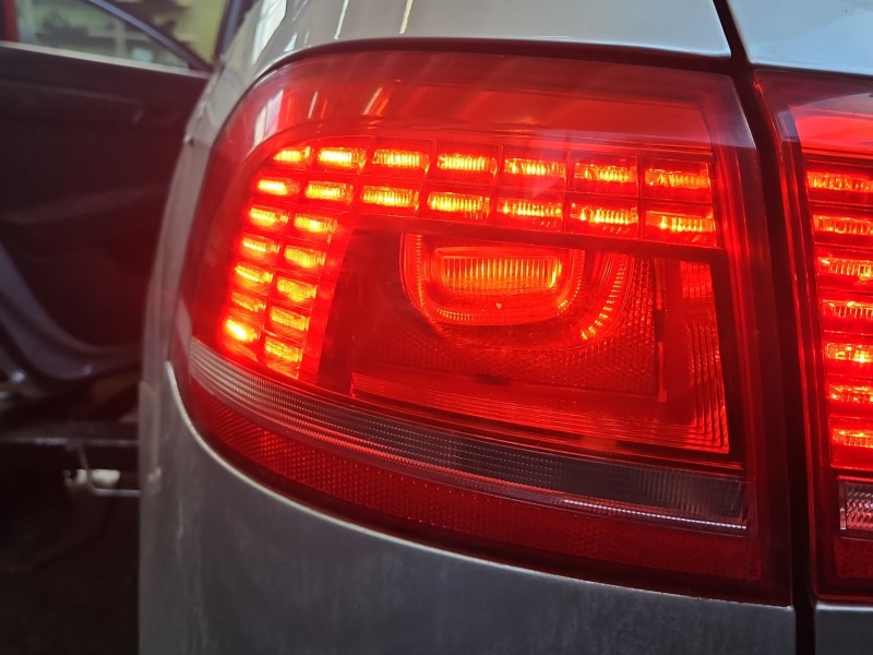 Lampa tył lewa Vw Passat B7 kombi EUROPA