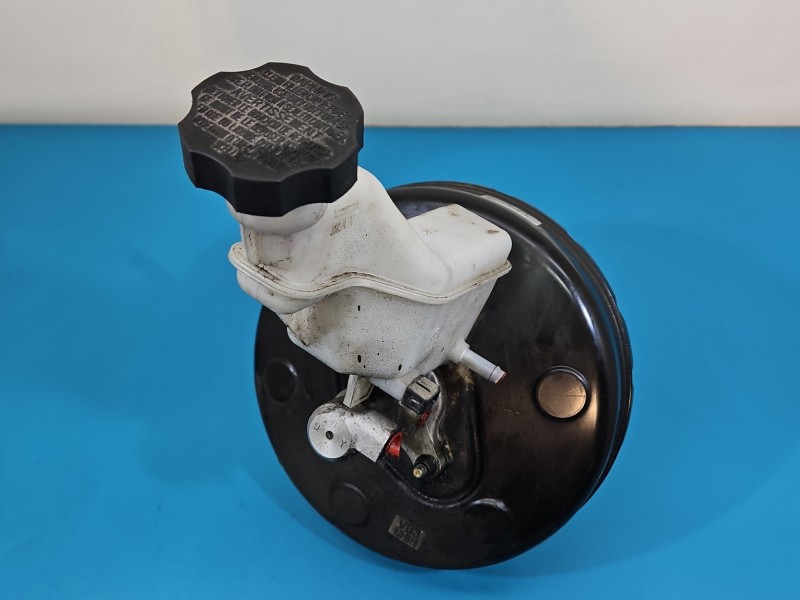 Serwo hamulcowe Hyundai I40 1.7 crdi 58500-3Z100, 59110-3Z100