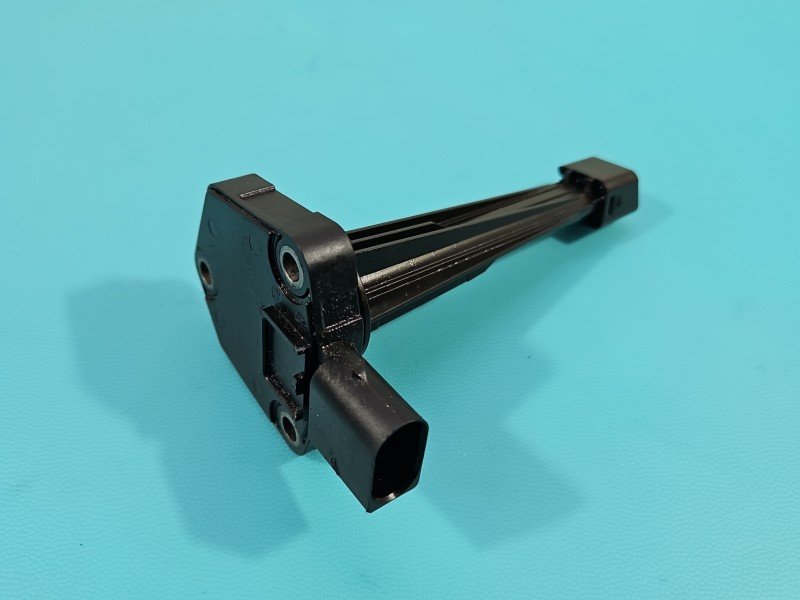 Czujnik poziomu oleju JAGUAR XF I X250 8W93-6C624-BG 5.0 V8 Czujnik poziomu oleju JAGUAR XF I X250 8W93-6C624-BG 5.0 V8