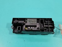 Przełącznik szyb Mitsubishi Eclipse Cross EU 8608A323, M007-002