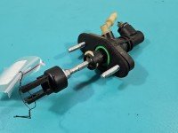 Pompka sprzęgłowa Toyota Corolla E16 E18 13- 31420-02031-D 1.6 16V