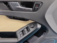 Tapicerka drzwi przód lewa boczek kierowcy AUDI A4 B8