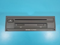 Nawigacja czytnik Skoda Octavia III 3V0035043A