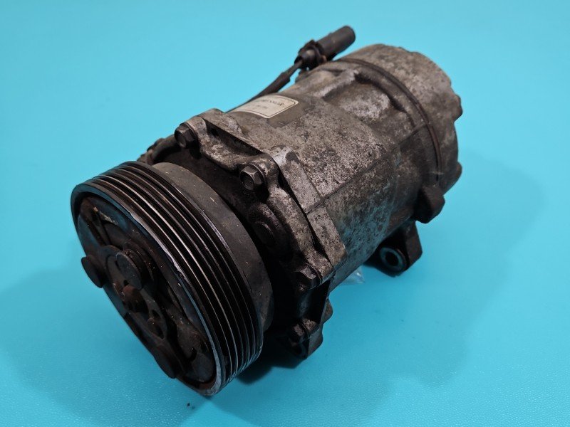 Sprężarka klimatyzacji kompresor Audi A3 8L 1.6 sr (AVU)