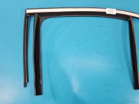 Listwa drzwi tył lewa Mercedes W213 sedan