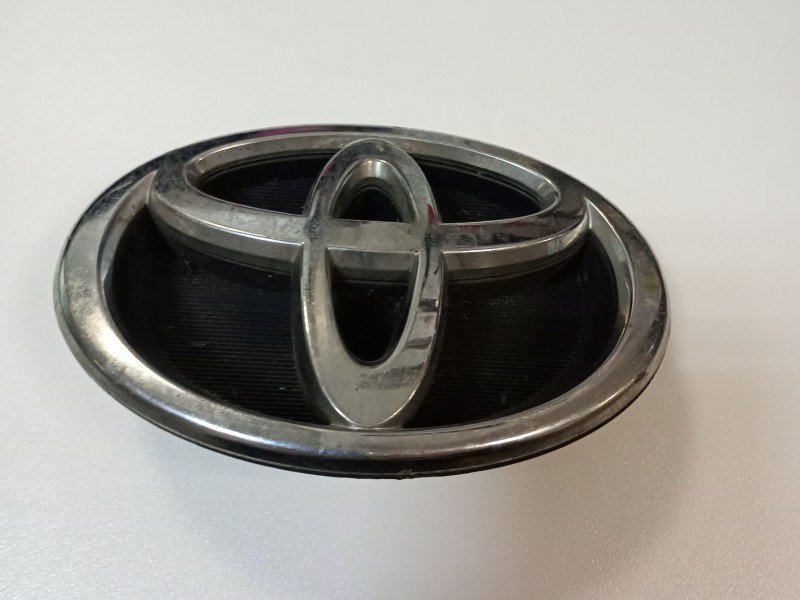 Atrapa grill Toyota Corolla Verso I