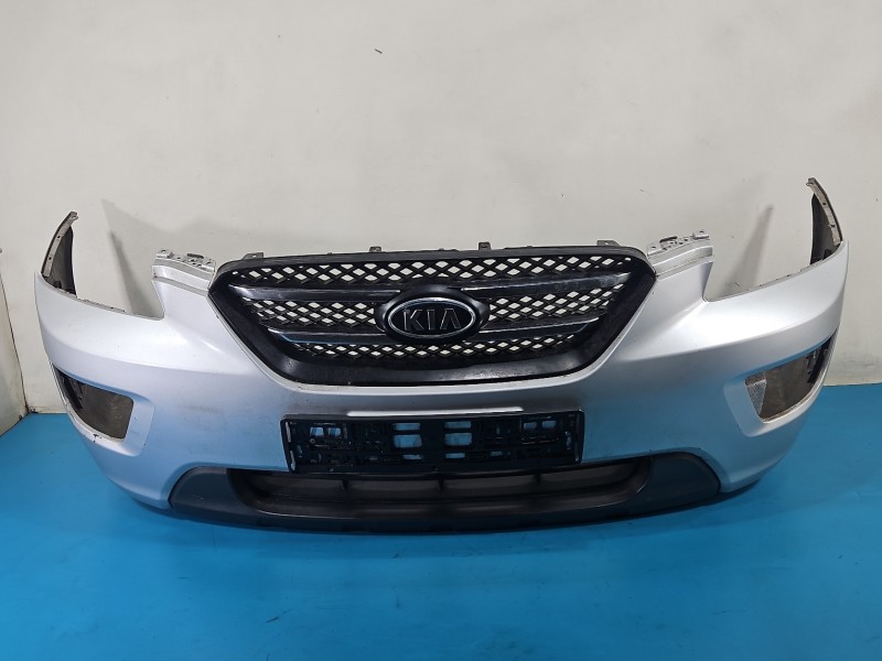 Zderzak przód Kia Carens III 06-13 srebrny 7S