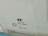 Szyba drzwi przód prawa HYUNDAI i20 II 14-20 HB