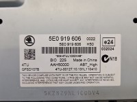 Radio fabryczne Skoda Octavia III 5E0919606 radioodtwarzacz