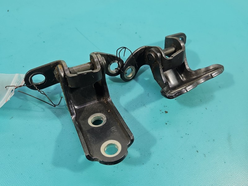 Zawias drzwi tył lewy Toyota Rav4 V