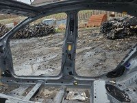 Próg prawy SŁUPEK ŚRODKOWY B Mercedes CLS II C218 W218 218 4d srebrny 792