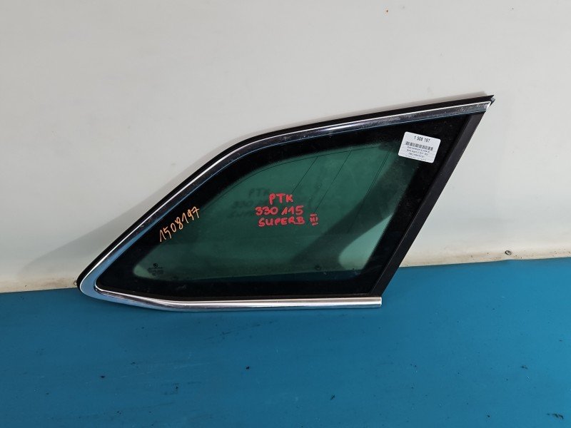 Szyba karoseryjna tył prawa Skoda Superb III kombi