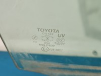 Szyba drzwi przód prawa Toyota Land Cruiser 120 J120 HB