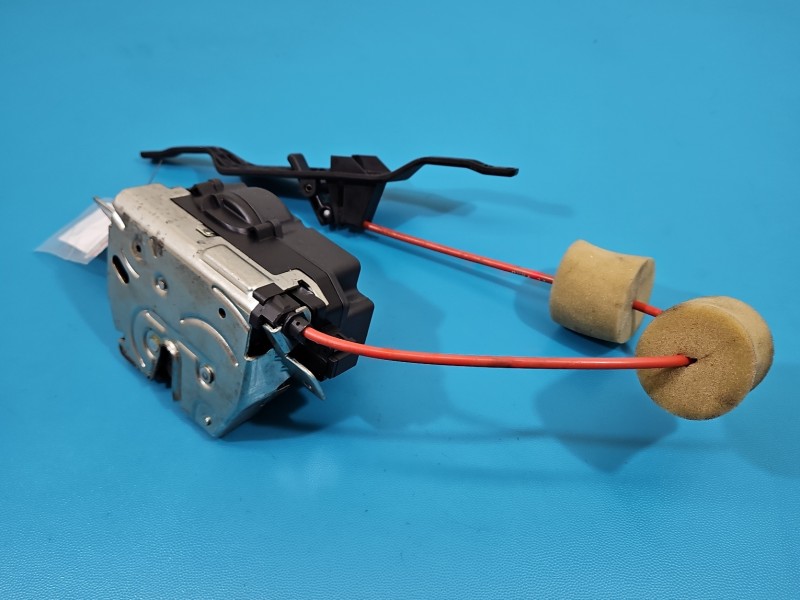 Zamek klapy tył A1647400635, A1647600108 Mercedes ML W164 Mercedes, 10PIN