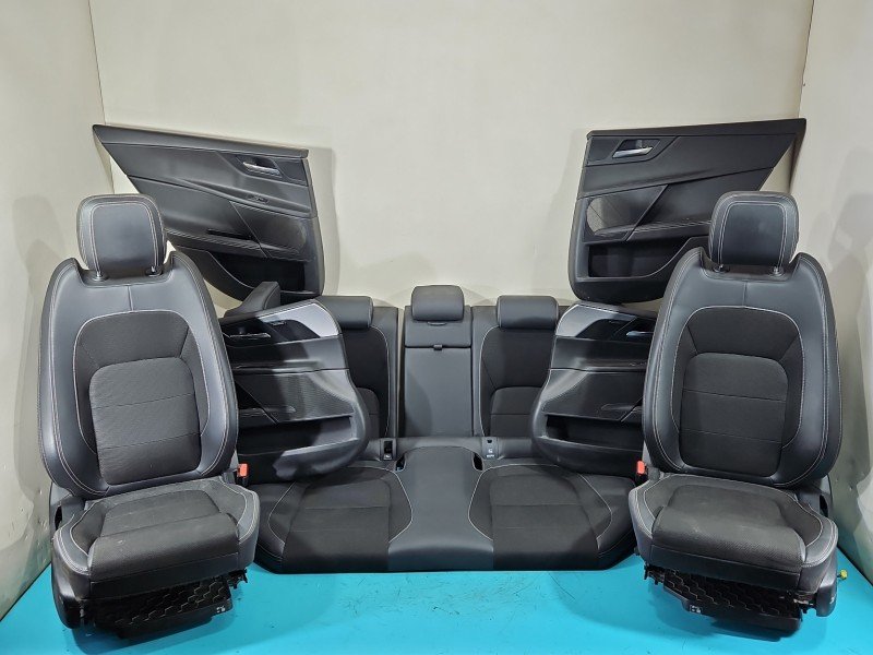 Fotele komplet kanapa Jaguar XE Fotele komplet kanapa Jaguar XE