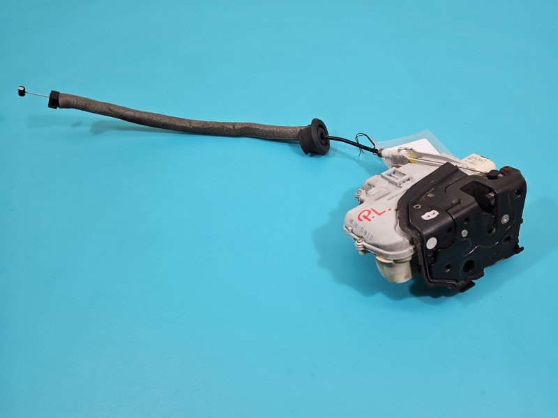 Zamek przód lewy 4G1837015 AUDI A6 C7 EUROPA Producent części: Audi, 9+3pin