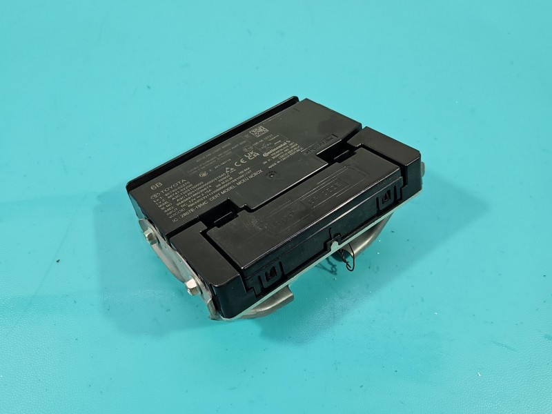 Sterownik moduł Toyota Corolla E21 19- 86740-02270, 86741-02200