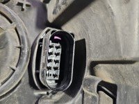 Reflektor prawy lampa przód Skoda Octavia III EUROPA
