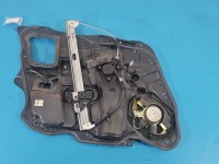 Podnośnik przód prawy SZYBY WINDA Mazda 3 I BK Producent części: Mazda, 6PIN, BP4K-5897X 5d HB