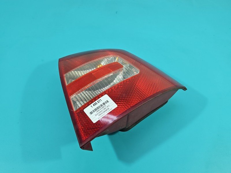 Lampa tył prawa Skoda Octavia II HB