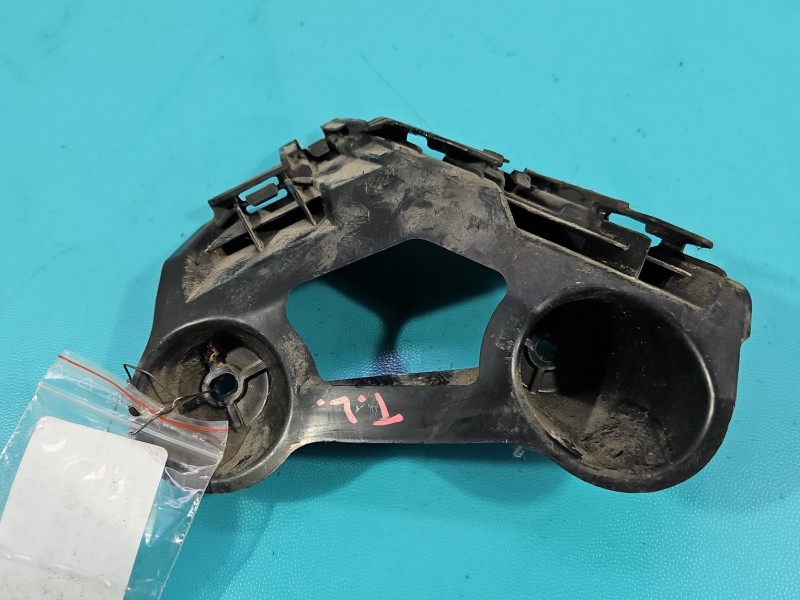 Ślizg zderzaka tył lewy Skoda Scala 2019- 657807393A