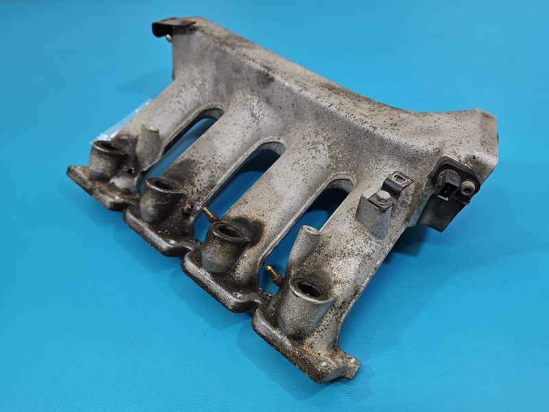 Kolektor ssący Audi A3 8L 1.8 T 06A133223P