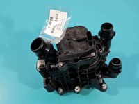 Obudowa BMW G20 2.0 T 14290413, 8642560-07, 22092022-00120 Europejska, Termostatu