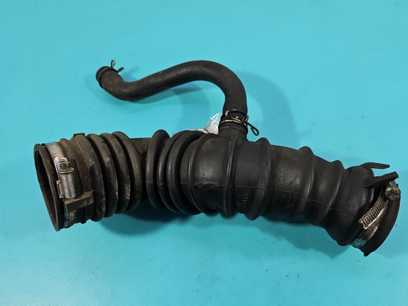 Rura przewód TOYOTA, dolotu Toyota Avensis II T25 17881-0G011 2.0 d4d