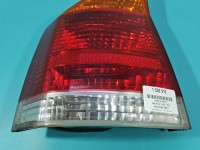 Lampa tył lewa Opel Vectra C sedan Producent części: OPEL, 02-05 POMARAŃCZOWY KIERUNEK SEDAN-HATCHBACK Z LISTWĄ ŻARÓWKOWĄ EUROPA