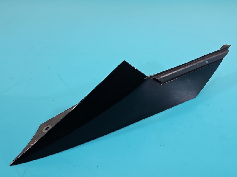 Listwa błotnika tył prawa Opel Astra V K 332155568