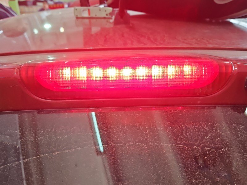 TRZECIE ŚWIATŁO STOP STOPU Nissan Juke I F15 10-19 HB