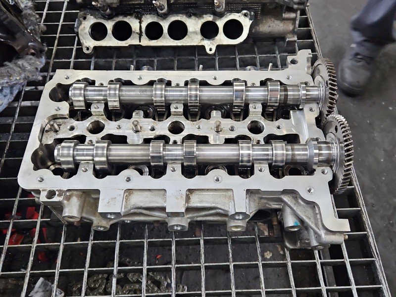 Głowica Lancia Thema II 11-14 90352072F 3.0 CRD Głowica Lancia Thema II 11-14 90352072F 3.0 CRD