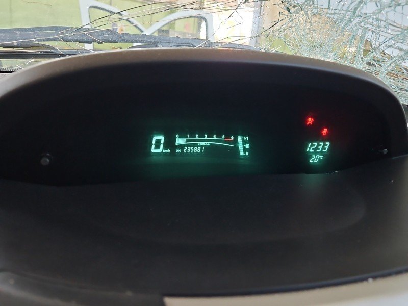 Licznik Toyota Yaris II 83800-0D691 1.4 D4D EUROPA