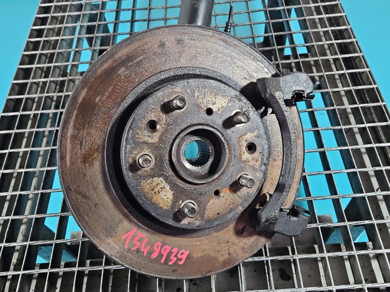 Zwrotnica prawa piasta przód 1.6 16v Suzuki Sx4 I 06-