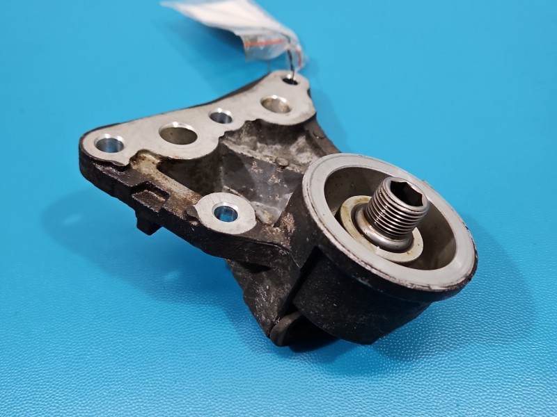 Podstawa filtra oleju obudowa Toyota Corolla E15 1.6 vvti (1ZR)