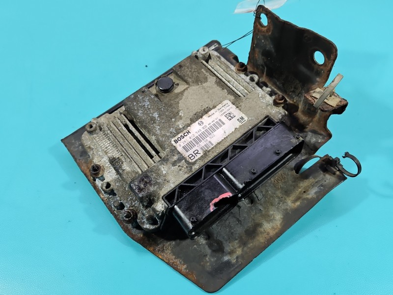 Komputer Sterownik silnika 0281012549, 55198922 Opel Zafira B 1.9 cdti