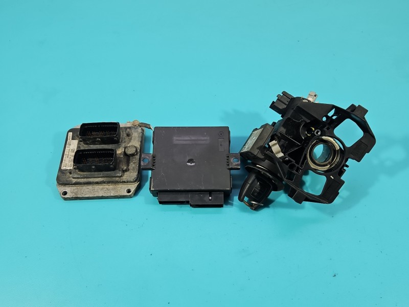Komputer Sterownik silnika Opel Zafira A 1.8 16v 90582539, 5WK91705