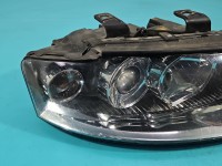 Reflektor prawy lampa przód Audi A4 B6 EUROPA