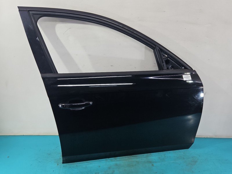 Drzwi przód prawe AUDI A4 B8 5d czarny, LY9B Drzwi przód prawe AUDI A4 B8 5d czarny, LY9B