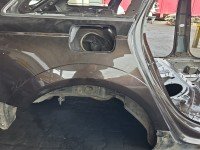 Błotnik tył prawy AUDI A6 C7 brązowy LY8Z ćwiartka