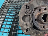 Zacisk przód lewy Opel Zafira A 2.0 DTI