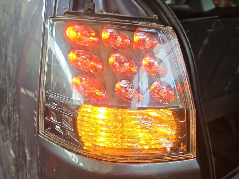 Lampa tył lewa błotnika Mitsubishi Outlander II 06-13 EUROPA