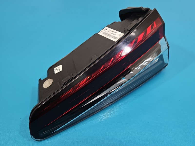 Lampa tył prawa klapy Skoda Superb IV kombi EUROPA 3P0945094