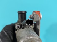 Pompka obiegu wody pompa Audi A4 B9 2.0 TDI 5Q0906457L