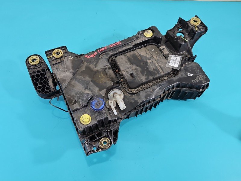 Zbiornik AdBlue Peugeot 3008 II 2.0 hdi